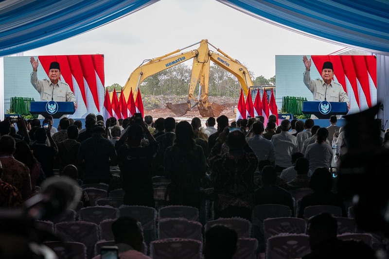 Presiden Prabowo Subianto Saat Groundbreaking Proyek Strategis Nasional Psn Liquefied Natural Gas Lng Abadi Masela Holopis