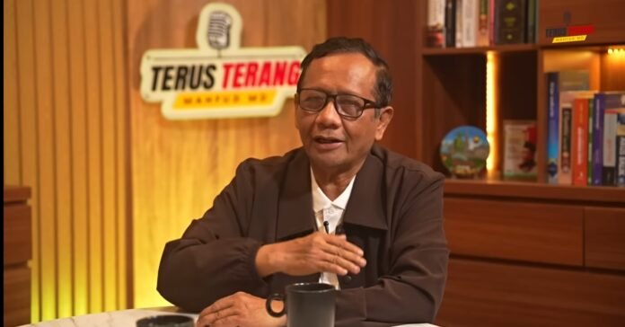 Mahfud MD Holopis