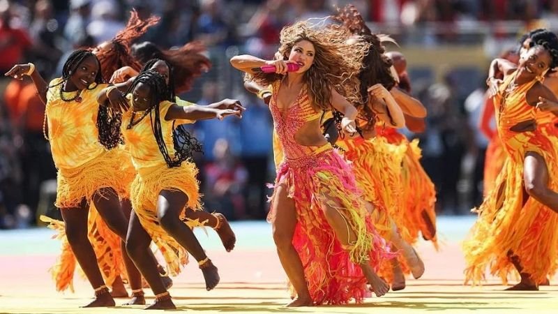 Shakira Holopis