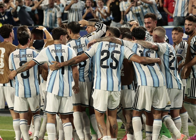 Skuad Timnas Argentina Saat Selebrasi Gol Lawan Cape Verde Di Piala Dunia 2026 Holopis