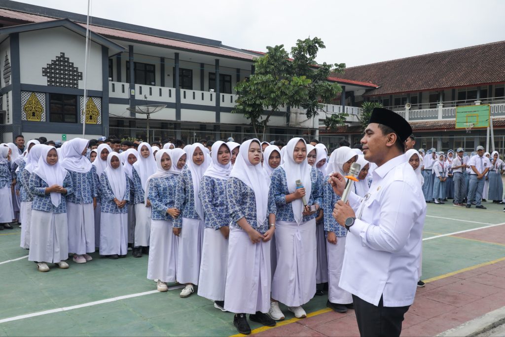 Taj Yasin Hadiri Mpls Sman 1 Dayeuluhur