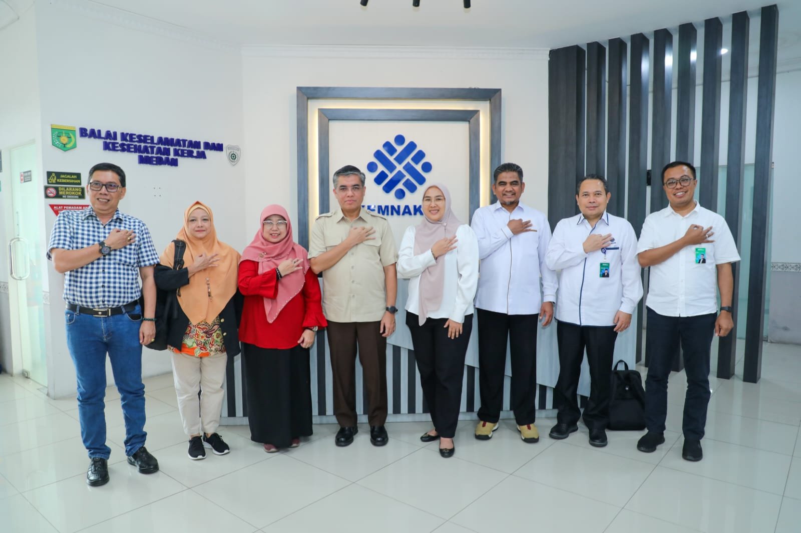 Yassierli Foto Bresama Di Balai K3 Medan