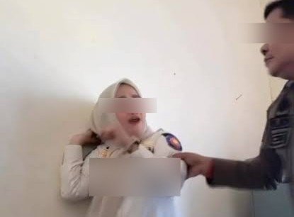 Satpol PP Biereun Holopis