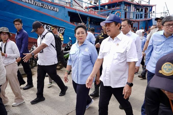 MenKP Sakti Wahyu Trenggono Holopis