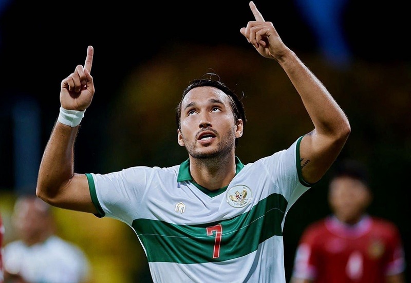 Ezra Walian Saat Berseragam Timnas Indonesia Holopis