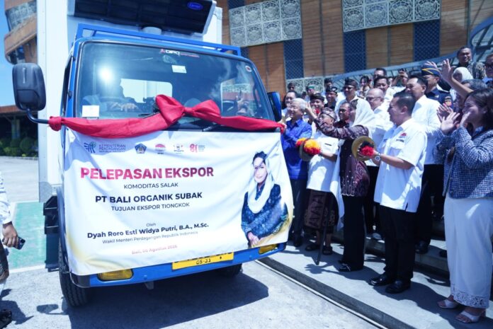 Ekspor perdana Salak Bali ke Tiongkok Holopis