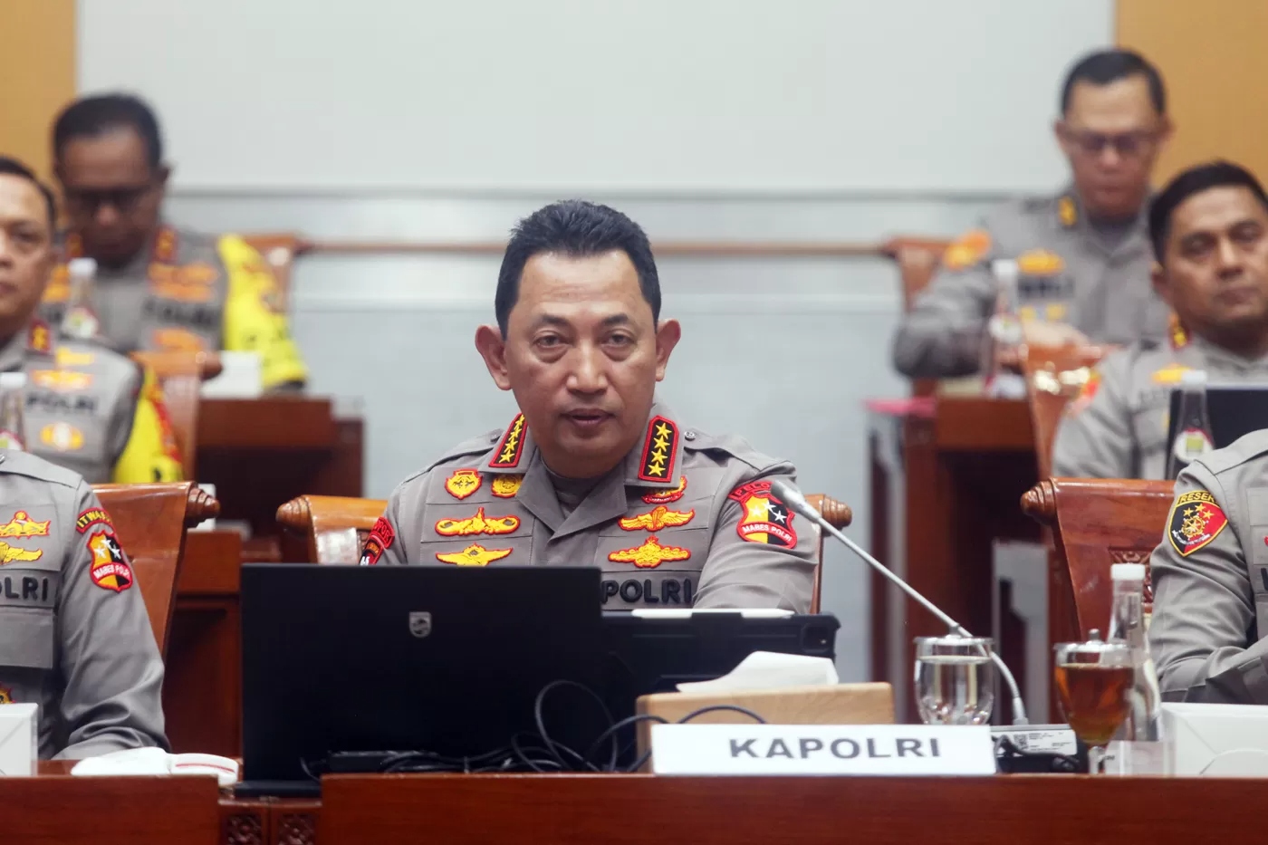 Kapolri DPR Holopis