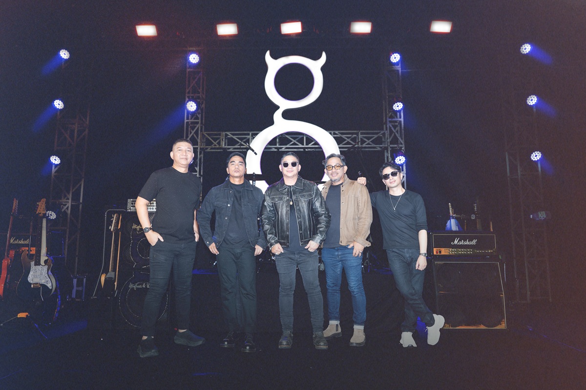 Ungu Band Holopis