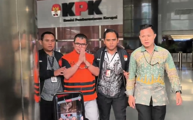 Bupati Bolaang Holopis