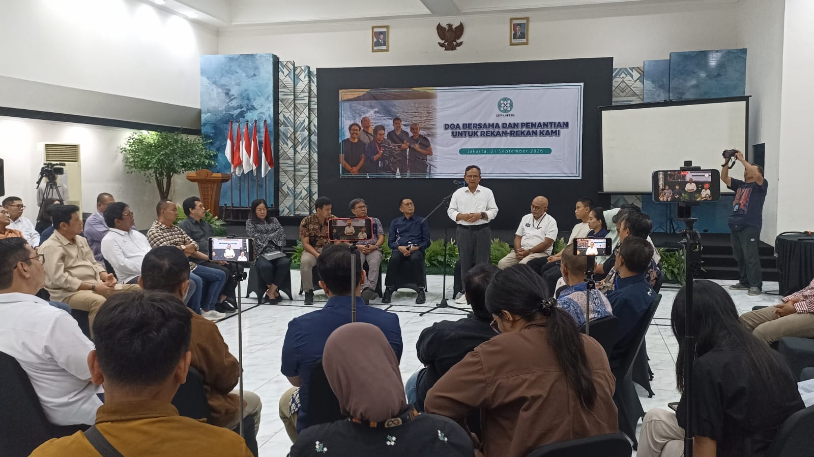 Dewan Pers Holopis 1