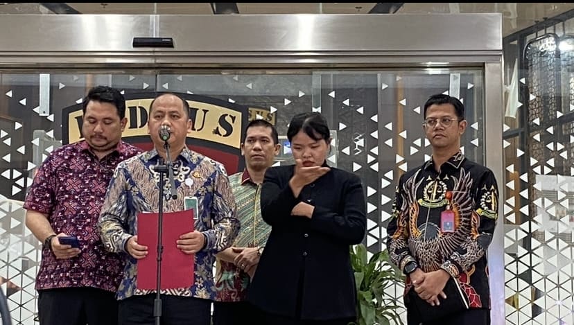 Doorstop Kejagung Anang Holopis
