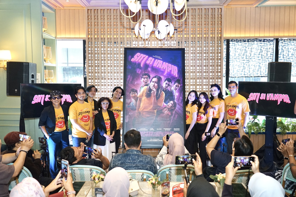 Film Siti Si Vampir Holopis