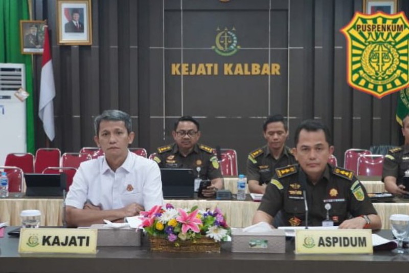 Kejati Kalbar Rj Holopis