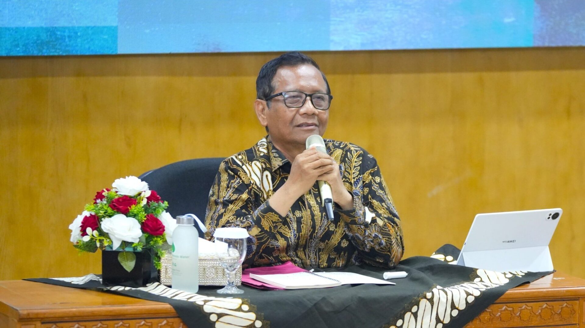 Mahfud Md Holopis