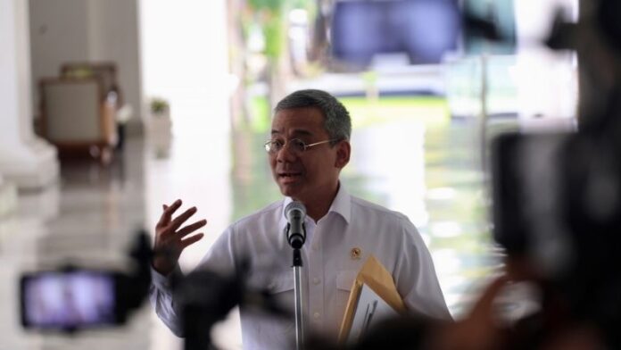 Menteri Keuangan Holopis 2