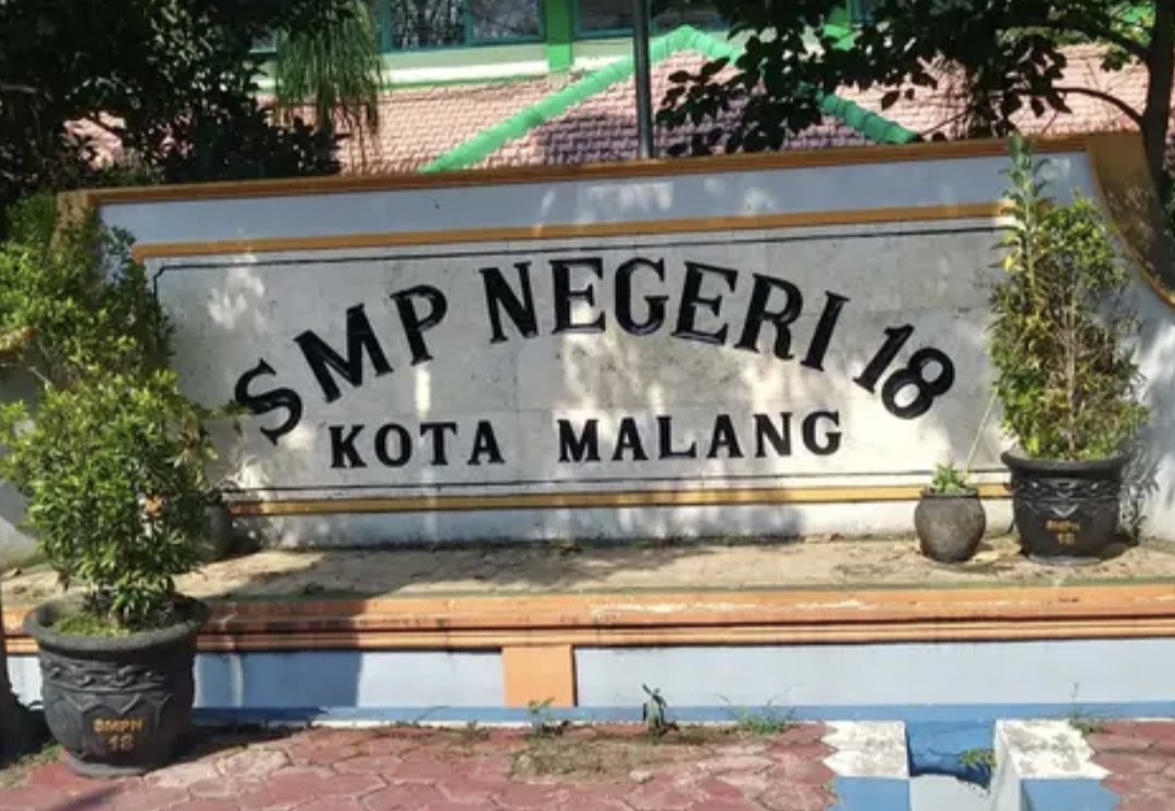 Smpn 18 Malang Holopis