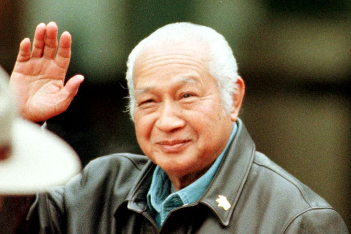 Soeharto Holopis