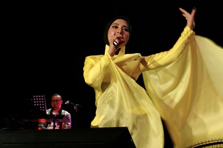 Syahrini Pestapora Holopis