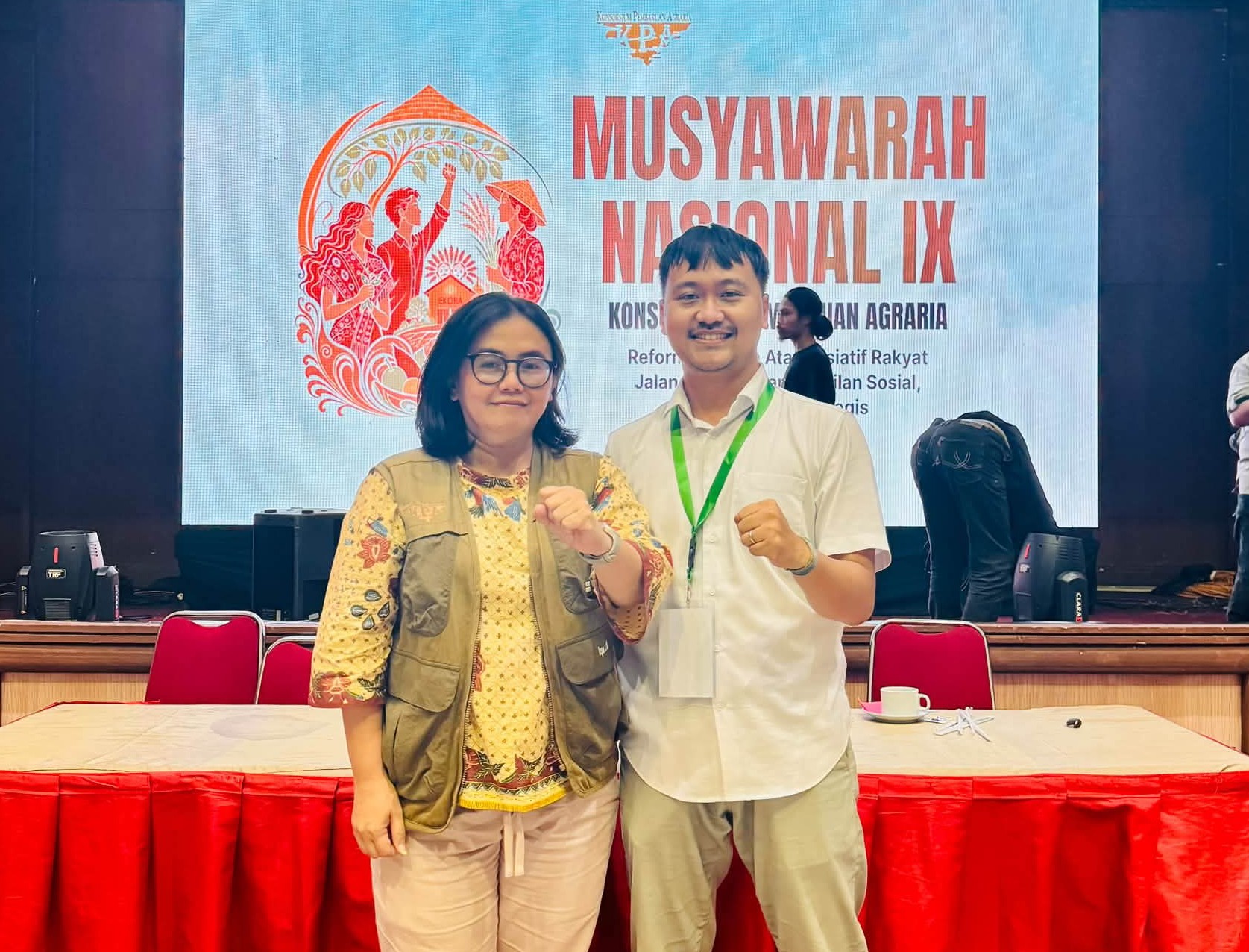 Dewi Kartika Dan Roni Septian Holopis
