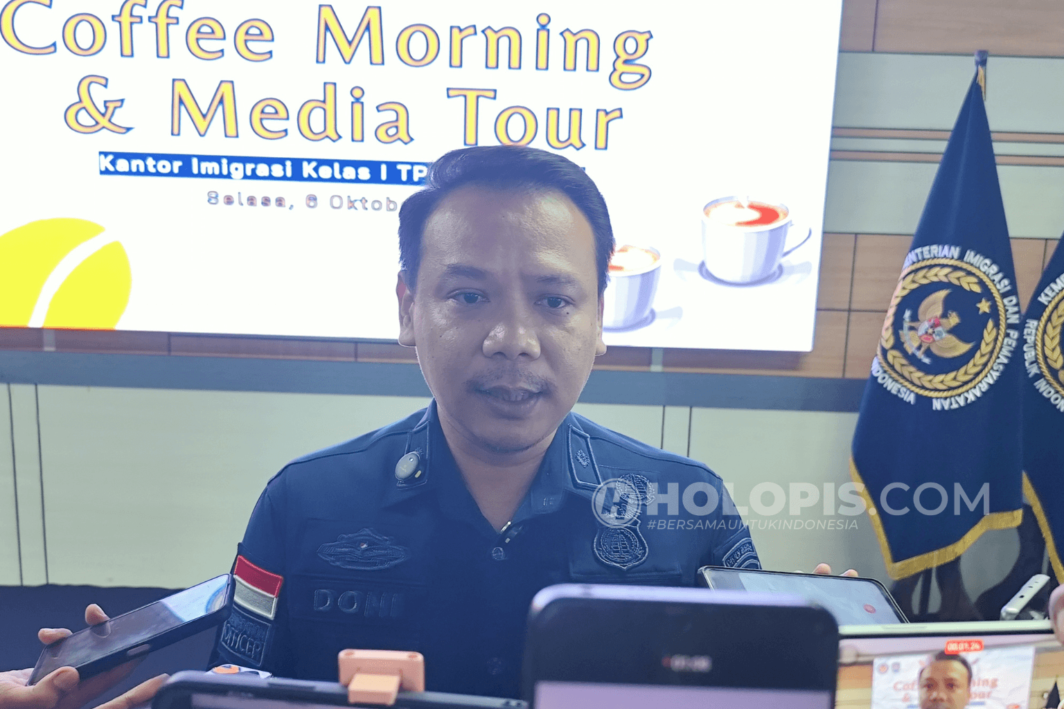 Doni Purwoko Jadi Sandra Dewa Holopis