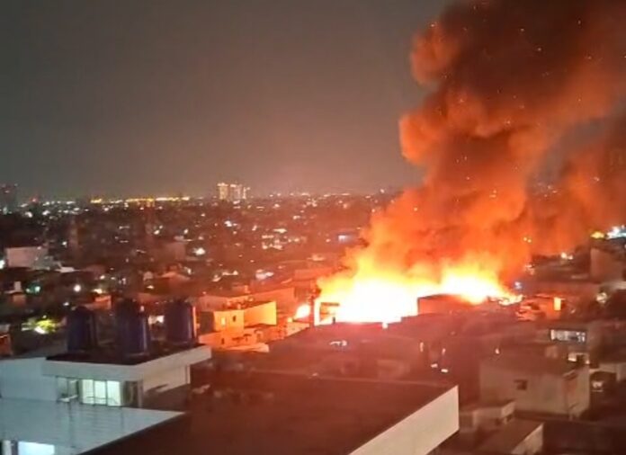 Kebakaran Di Kramat Pulo Jakarta Pusat Holopis