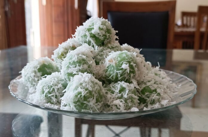 Klepon Holopis