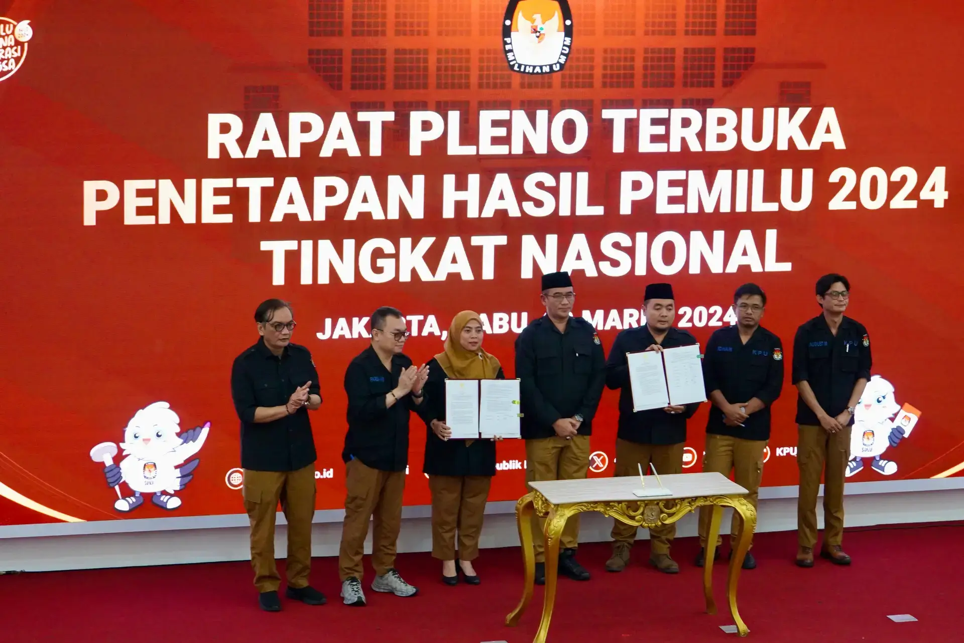 Komisioner Kpu Ri 2024 Holopis