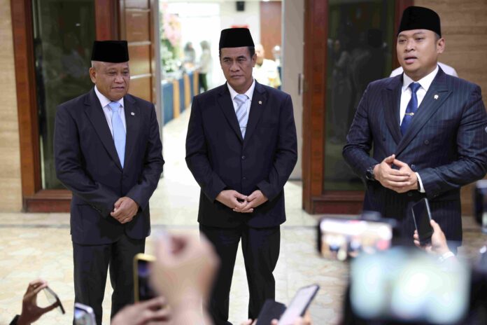 Mentan Amran Dan Wamentan Holopis