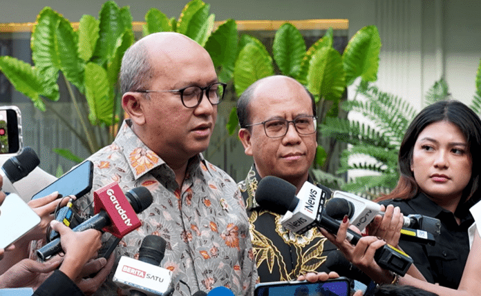 Rosan Perkasa Roeslani Di Istana Negara Holopis