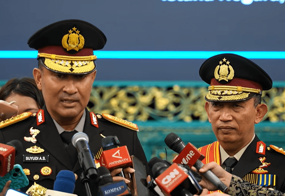 Suyudi Dan Listyo Sigit Di Istana Holopis