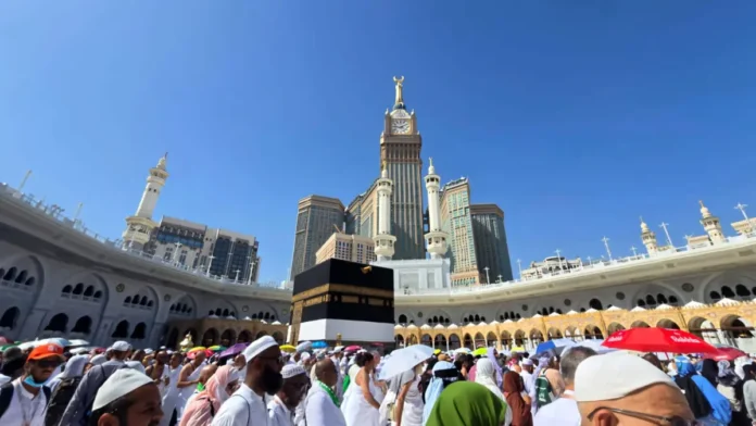 Umrah Holopis