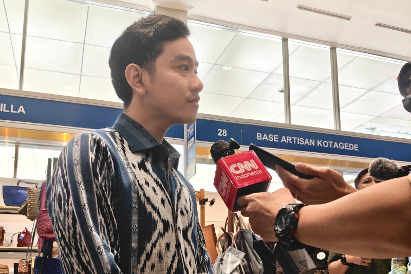 Wapres Gibran Holopis