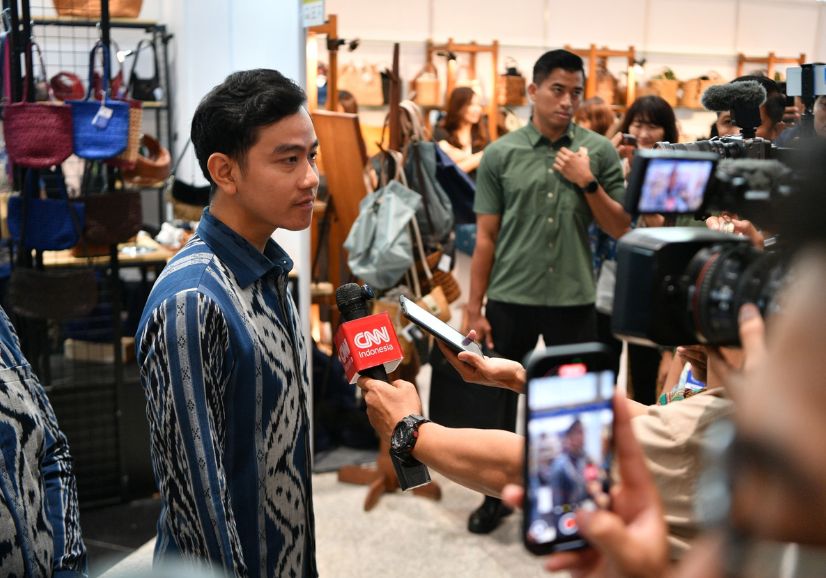 Wapres Gibran Rakabuming Holopis
