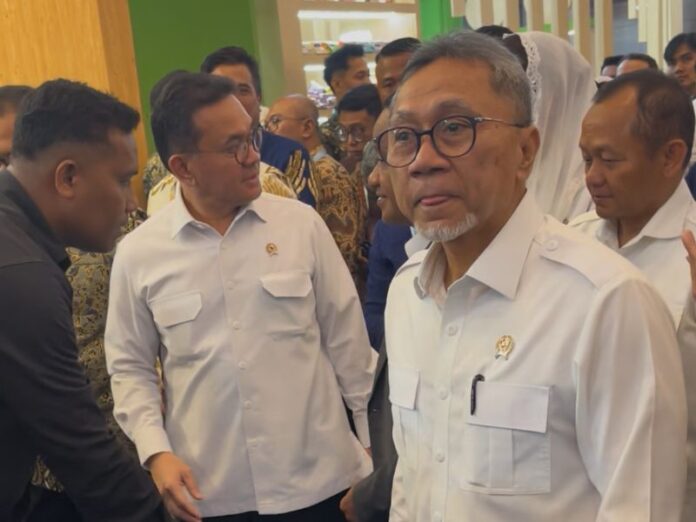 Zulkifli Hasan Holopiscom